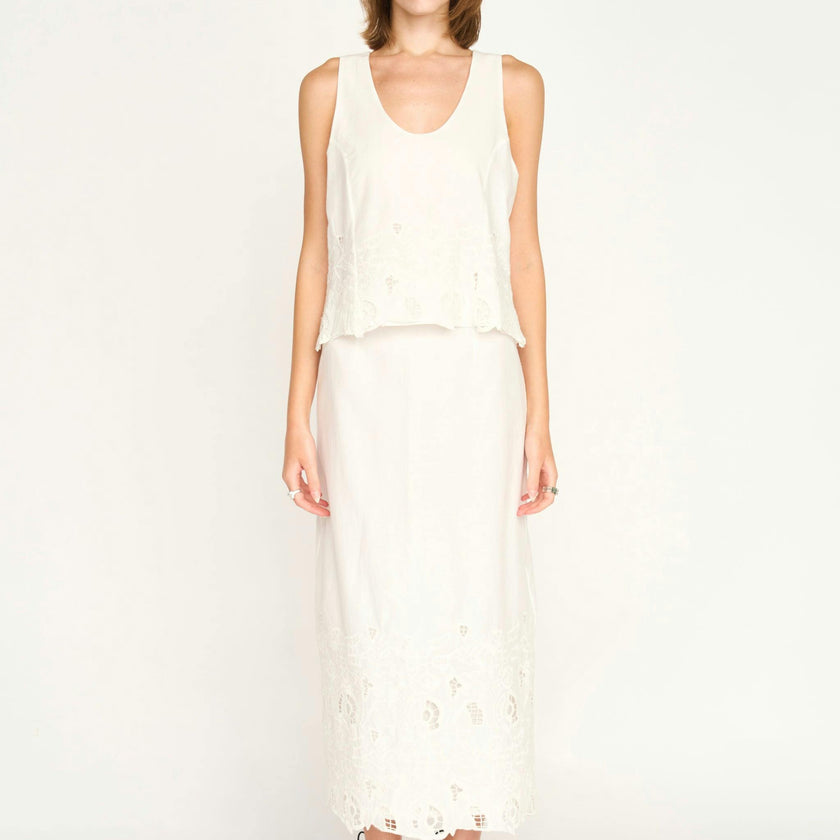 Lombok Skirt in White Embroidered Deco