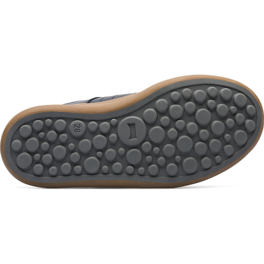 Pursuit Sneaker