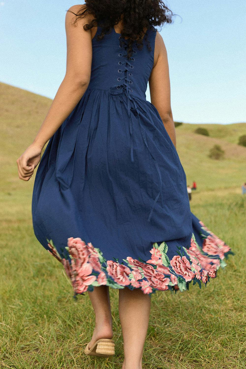 clarissa corset dress in Midnight with Red Flowers 5X up corset back allows priority-02-sequin-dash-bodice-ankle-gown-graphite Size:66 (6'9