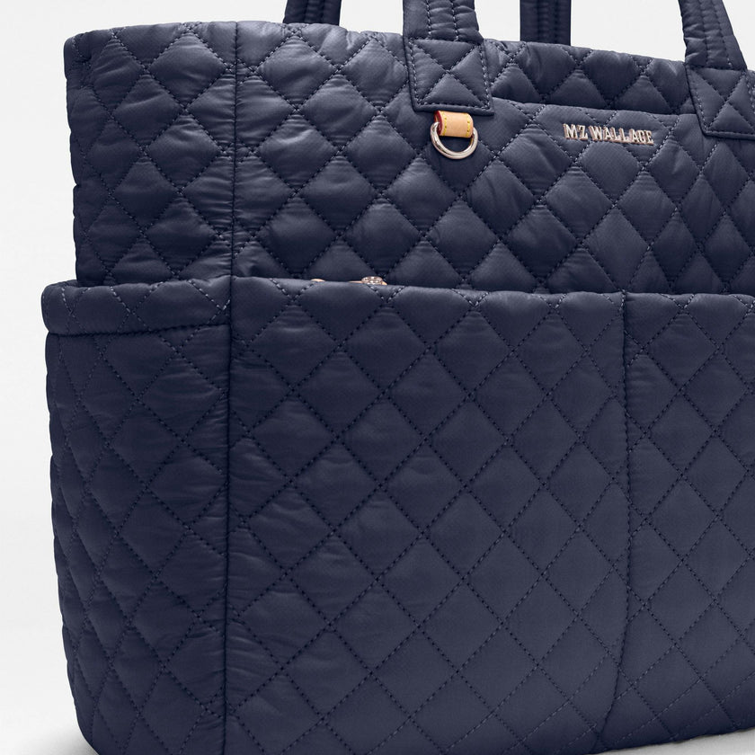 Navy Metro Diaper Tote