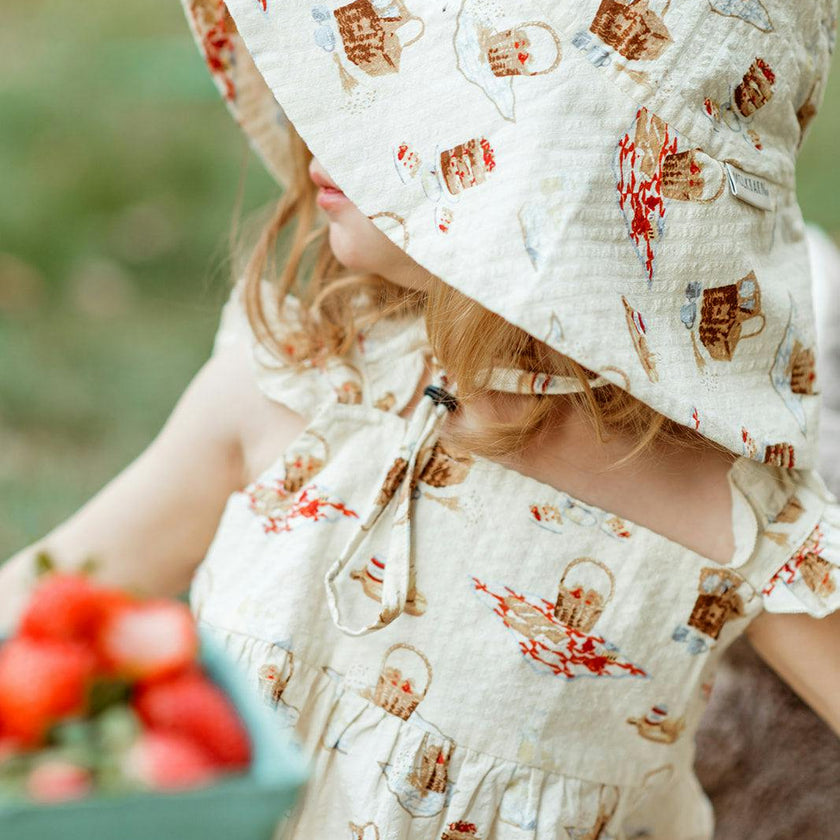 Picnic Wide Brim Sun Bonnet