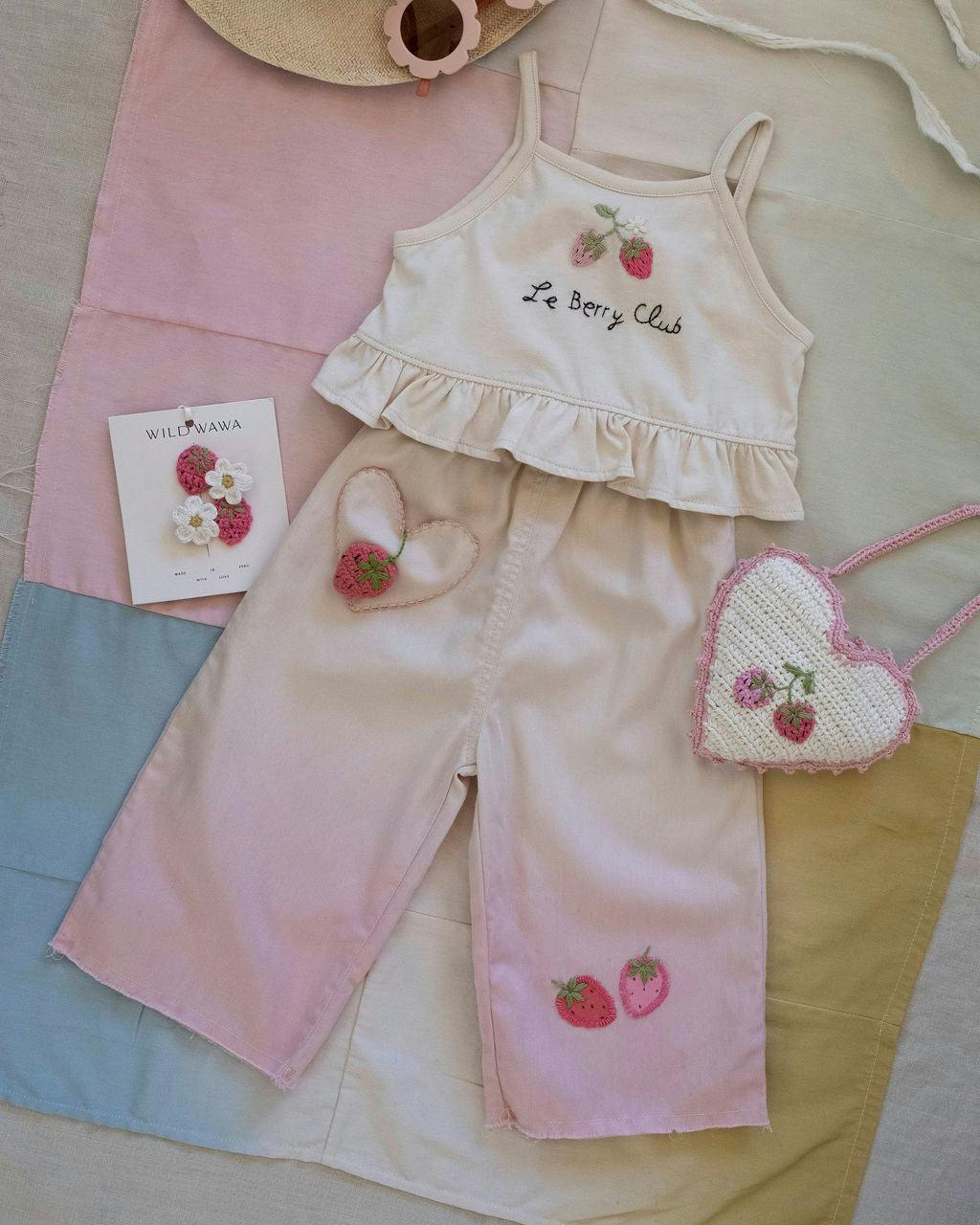 Wide-Leg Pant Set in La Berry Club