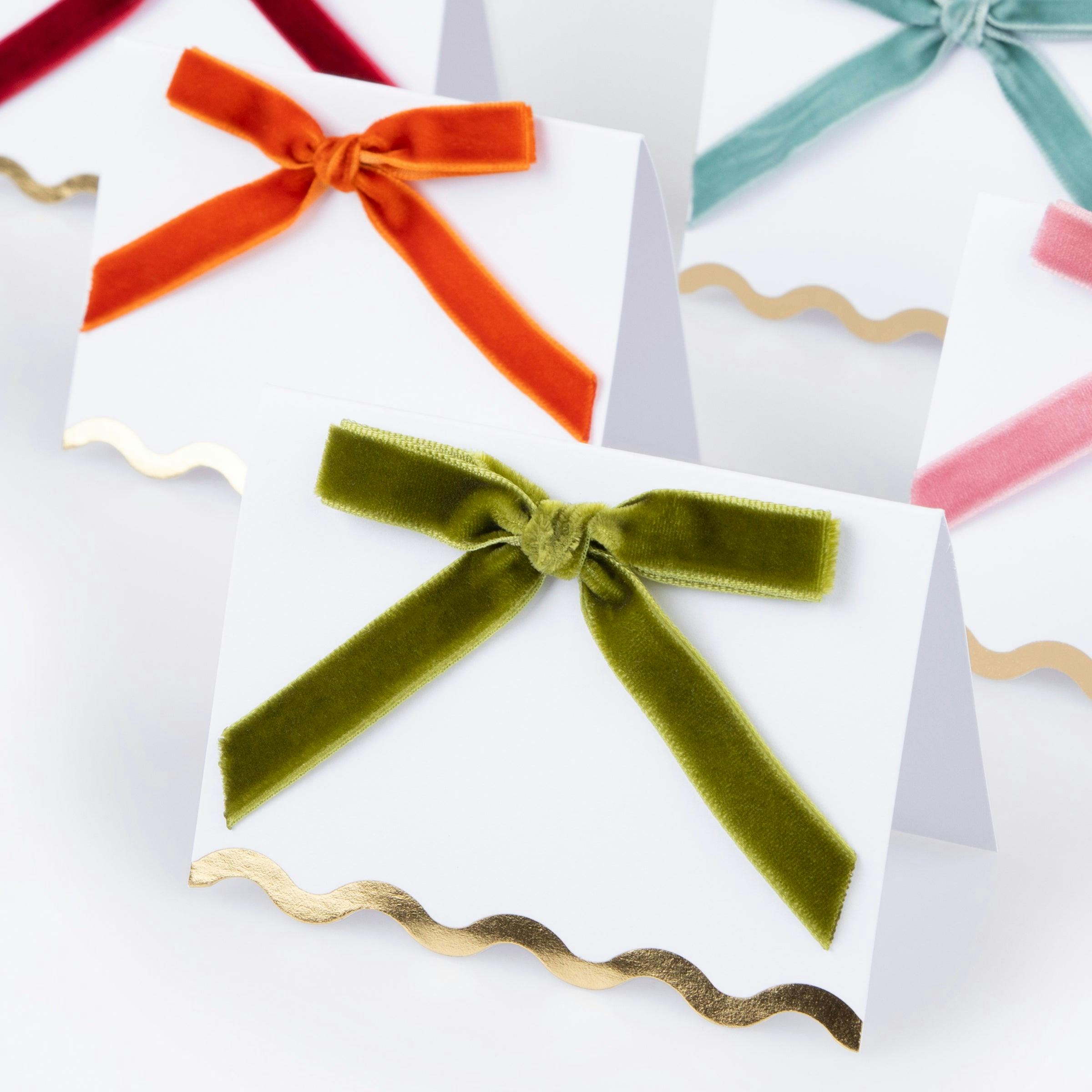 Thanksgiving Velvet Bow Place Cards