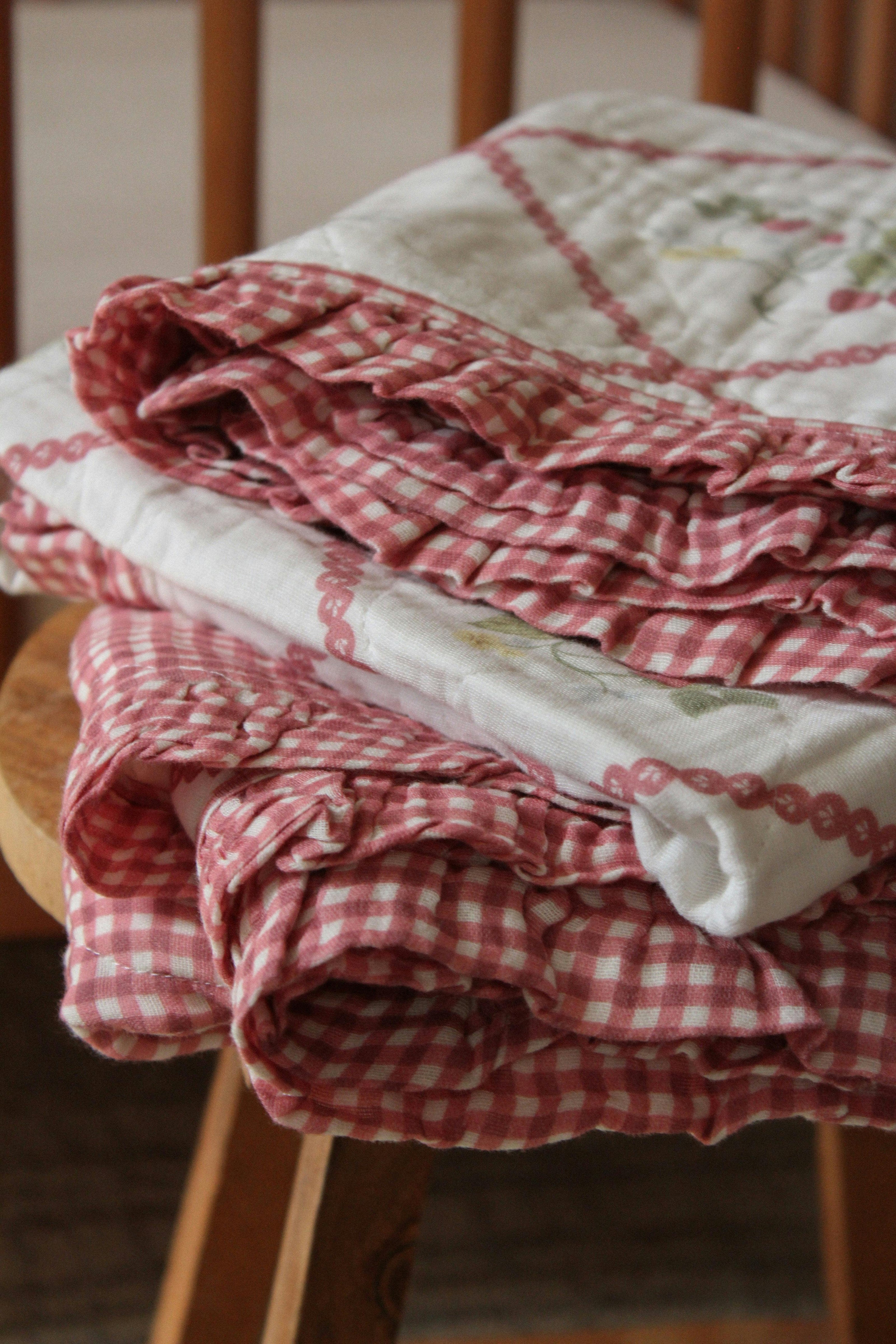 Ruby Strawberry Ruffle Quilt 6 Layer Gauze Blanket
