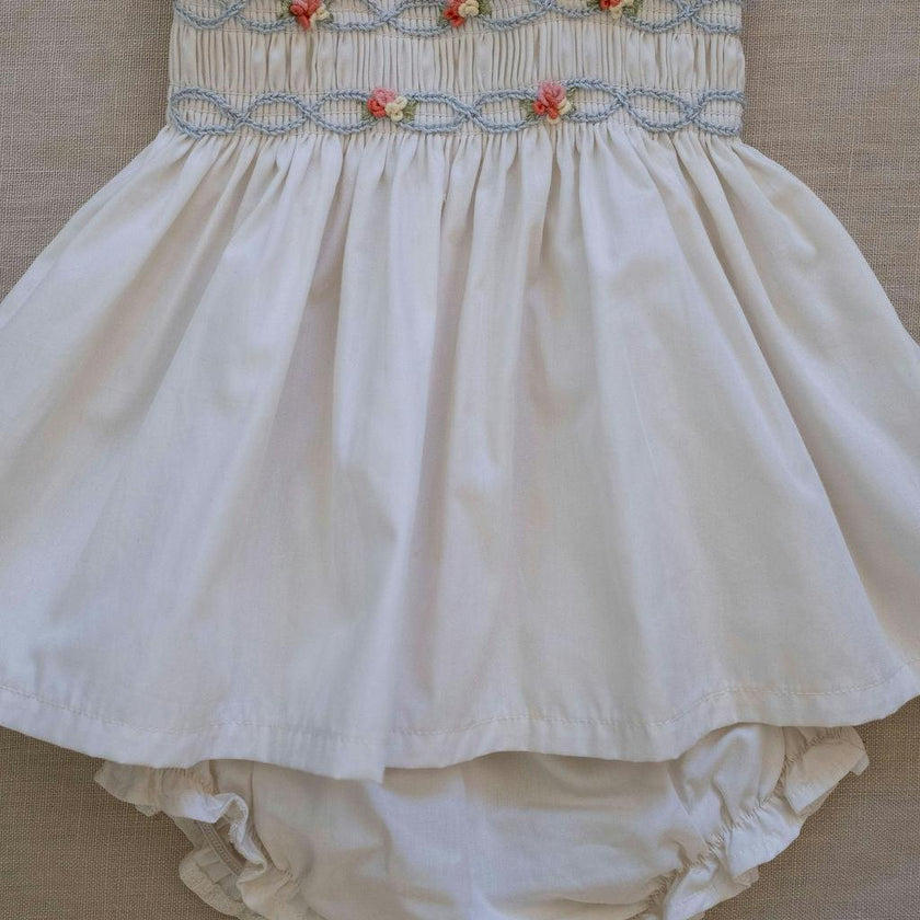 Embroidered Flutter Set in Ivory