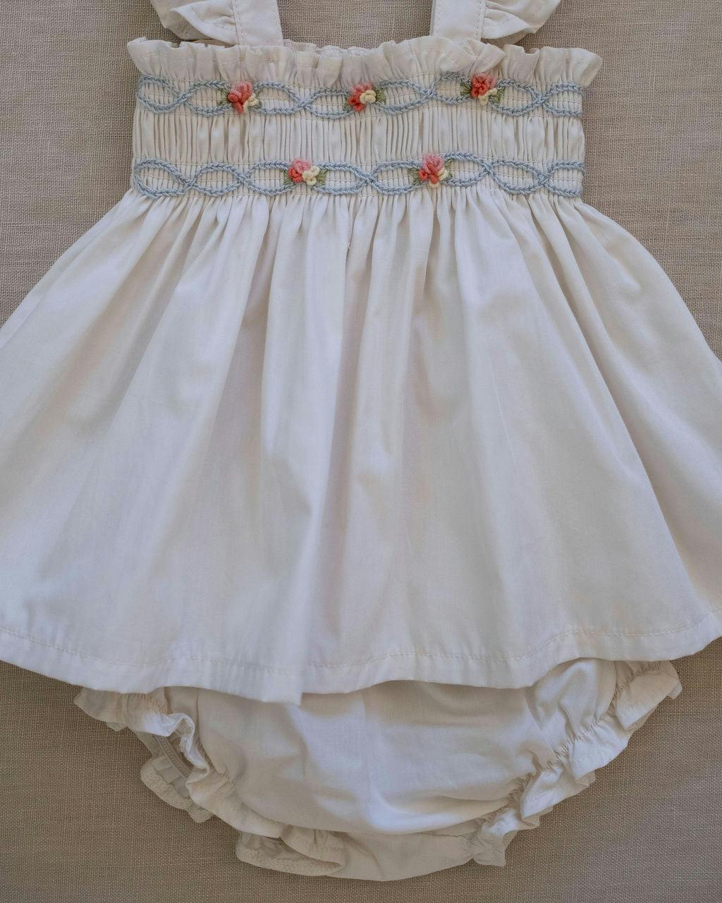 Embroidered Flutter Set in Ivory