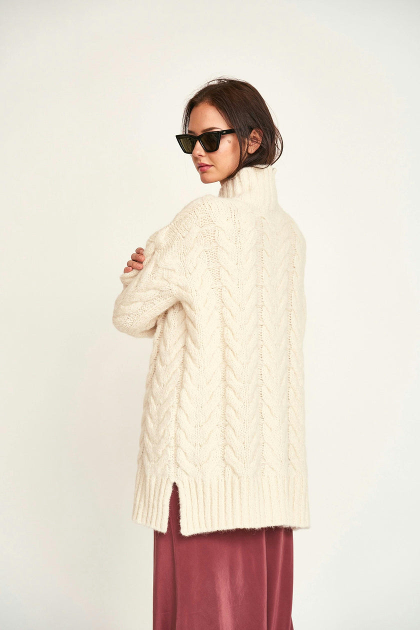 Salida Cable Turtleneck in Alabaster