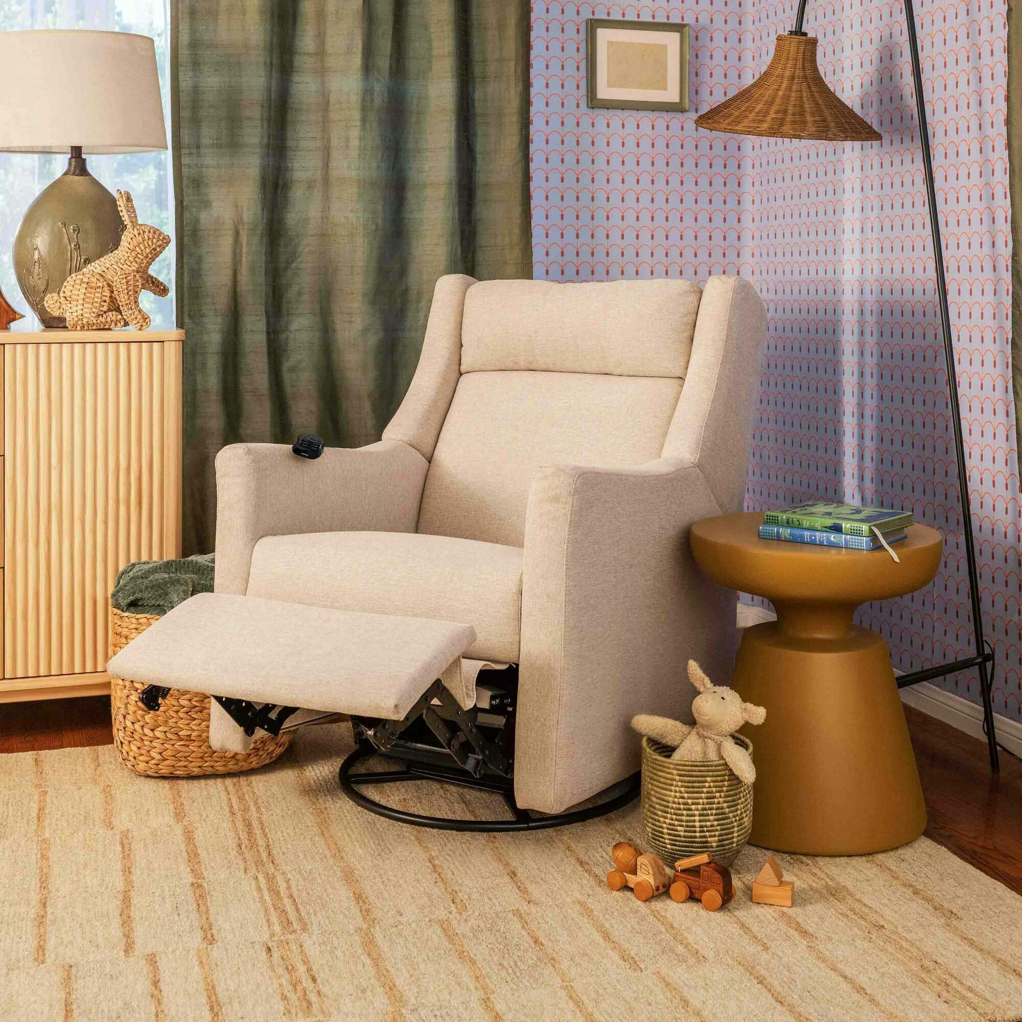 Kiwi Deluxe Power Glider Recliner