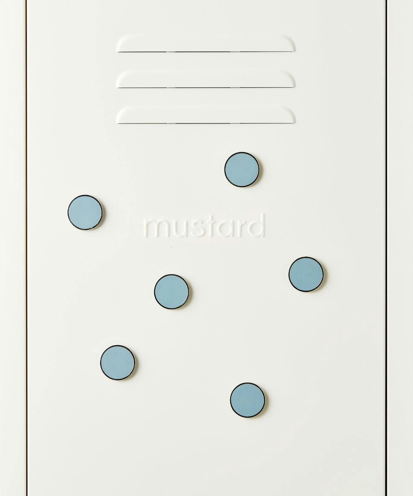 The Buttons in Ocean