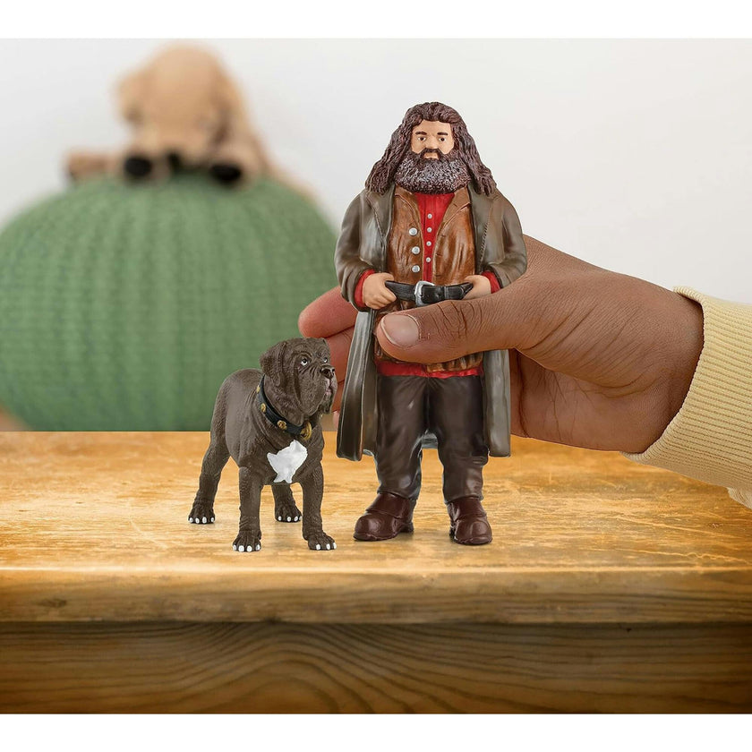 Schleich Wizarding World of Harry Potter: Hagrid & Fang Figurines