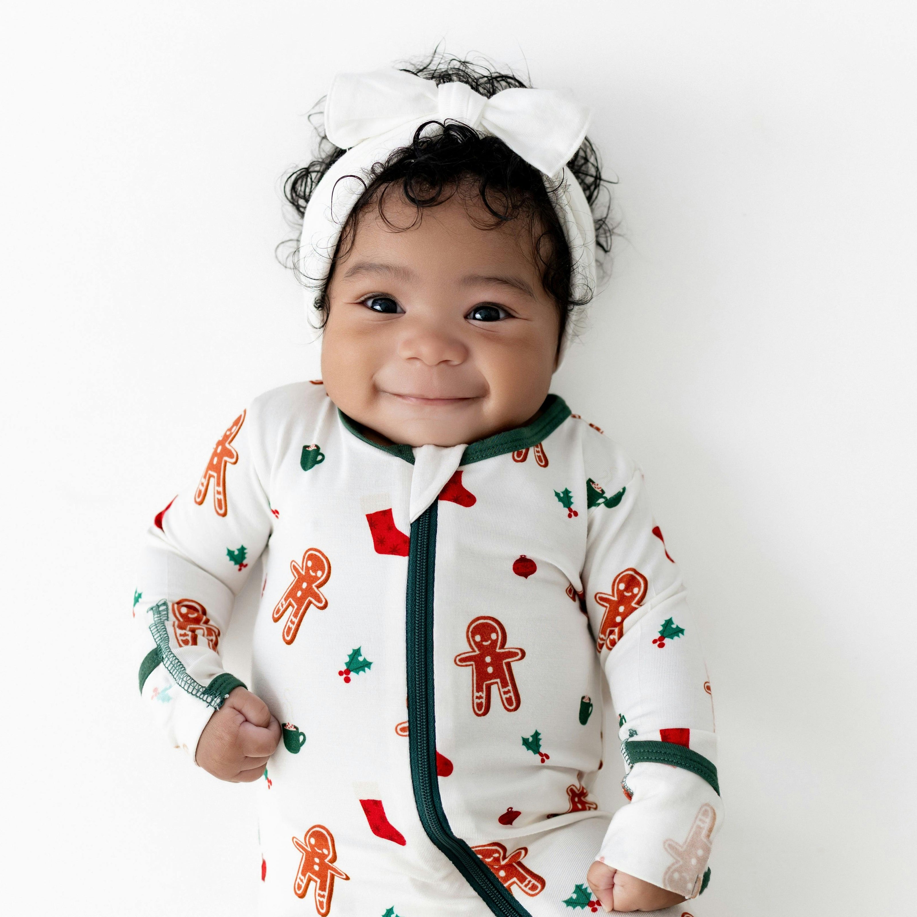 Gingerbread Men Zippered Footie