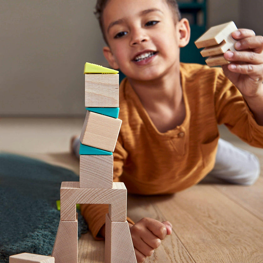 Crooked Tower 3D Arranging Blocks