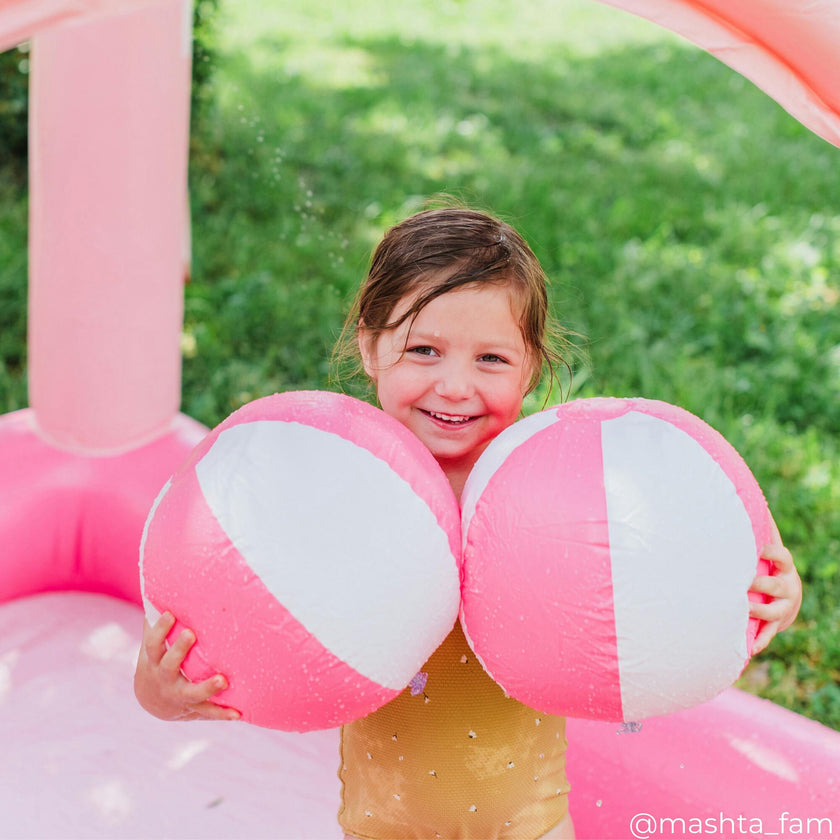 Water Fun Inflatable Castle Kiddie Pool & Sprinkler Play Center With Pump & Beach Balls