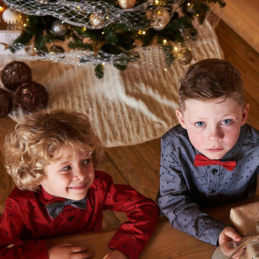 Printed Reindeer Poplin Shirt With Bow Tie Red