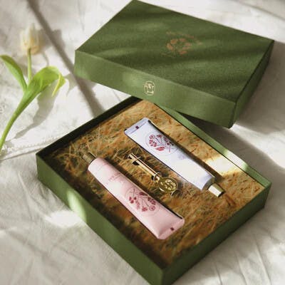 The Hand Balm Spring Box