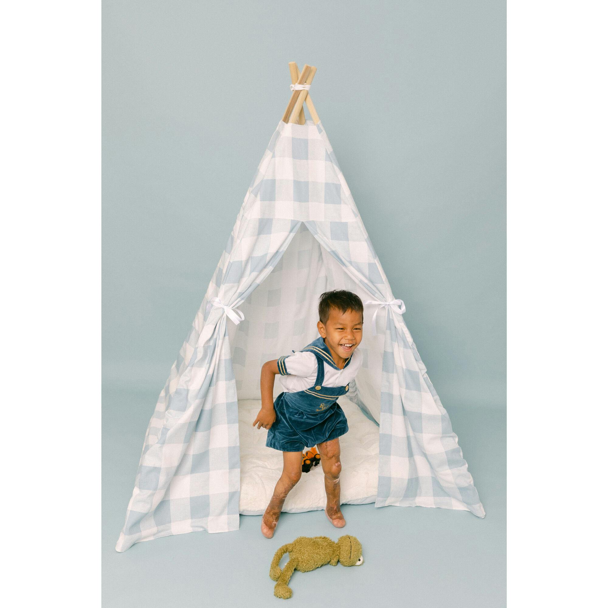 Charles Play Tent