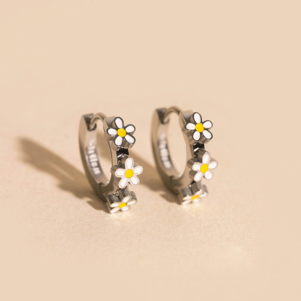 Daisy 3D Huggie Hoop Earrings