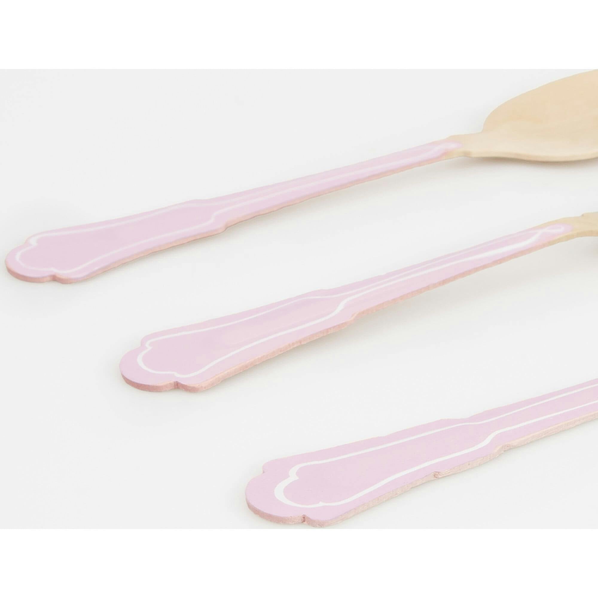 Elegant Pink Wooden Cutlery Set