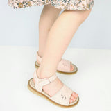 Classic Scallop Sandal | Pink Leather