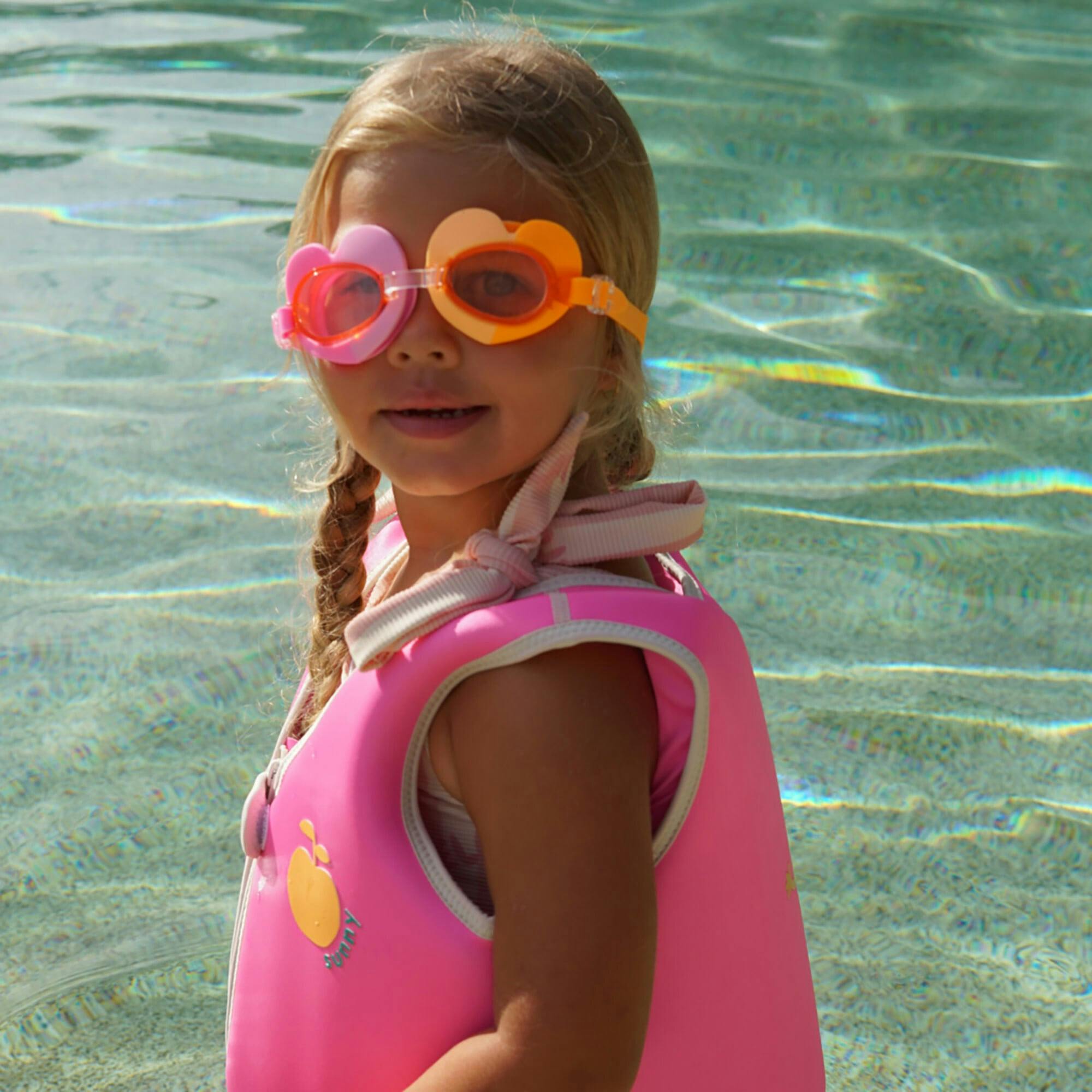 Swimming Goggles: Poppy the Peach