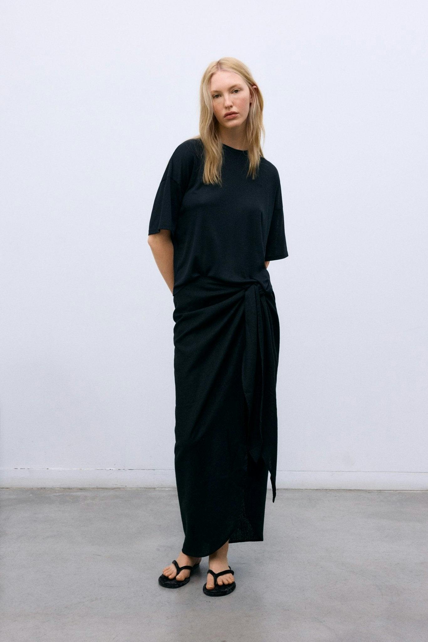 Melissa Woman Wrap Skirt