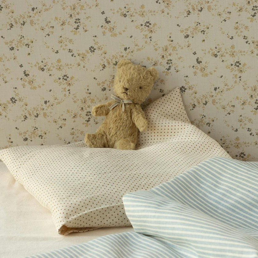 My first teddy - Sand