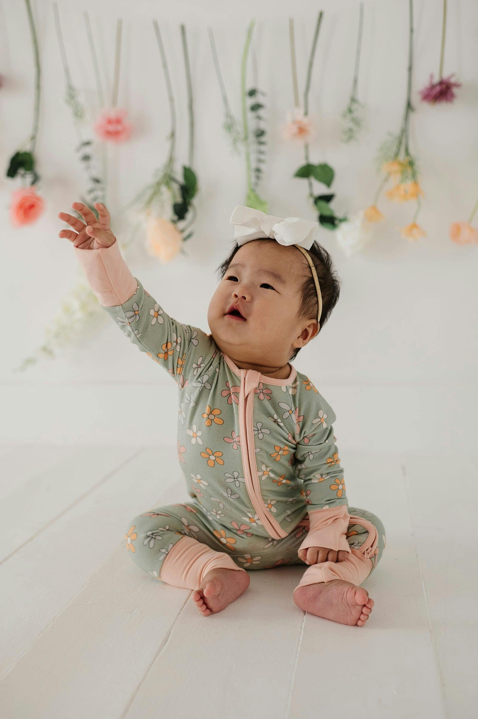 Baby Girl Long Sleeve Zip Romper in Sketched Daisy