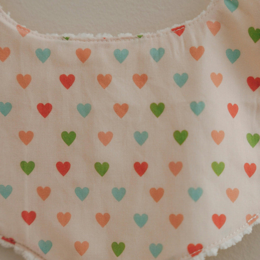 Soothe & Snap Pacifier Bib | Sweetheart Parade