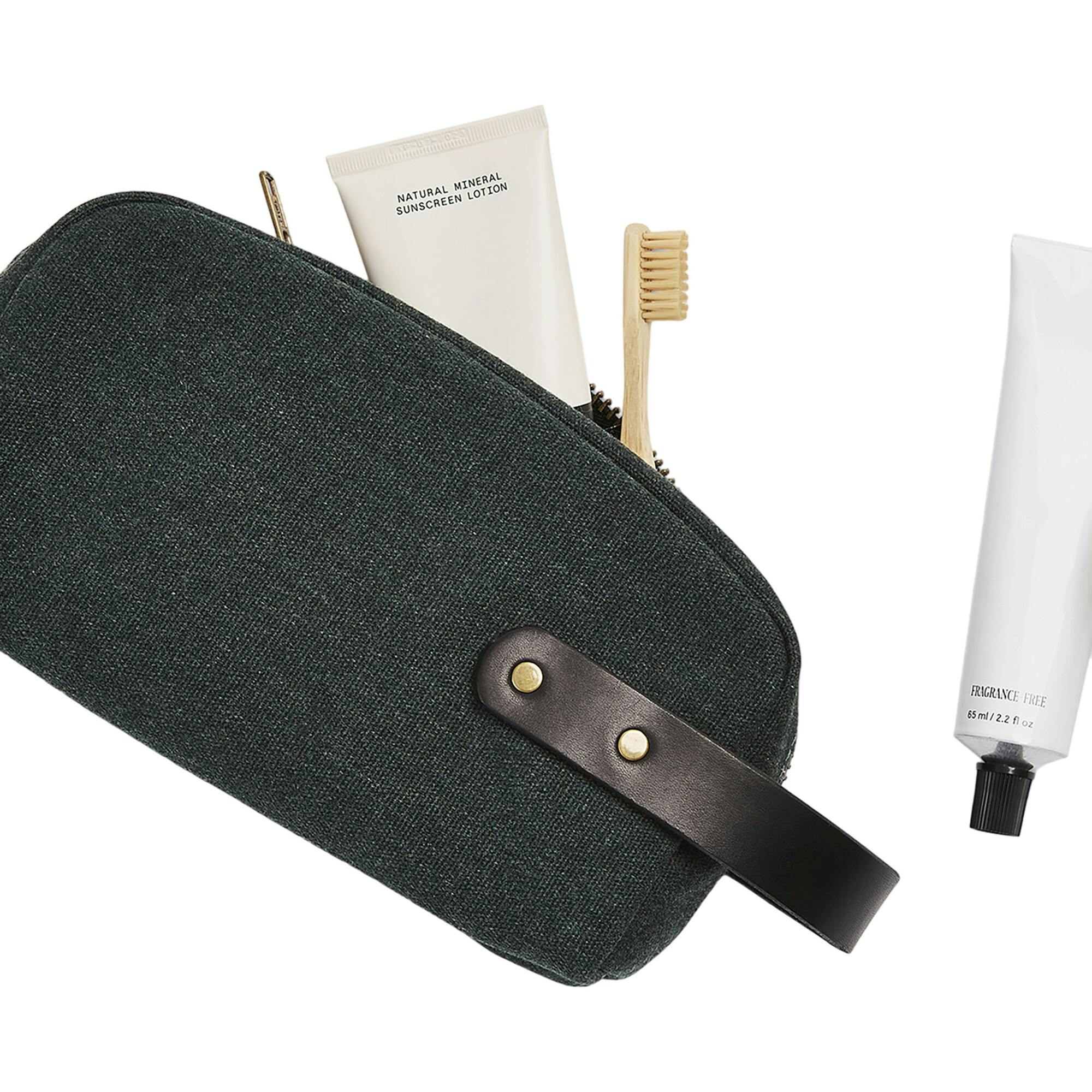 Andy Easy-To-Clean Travel Kit