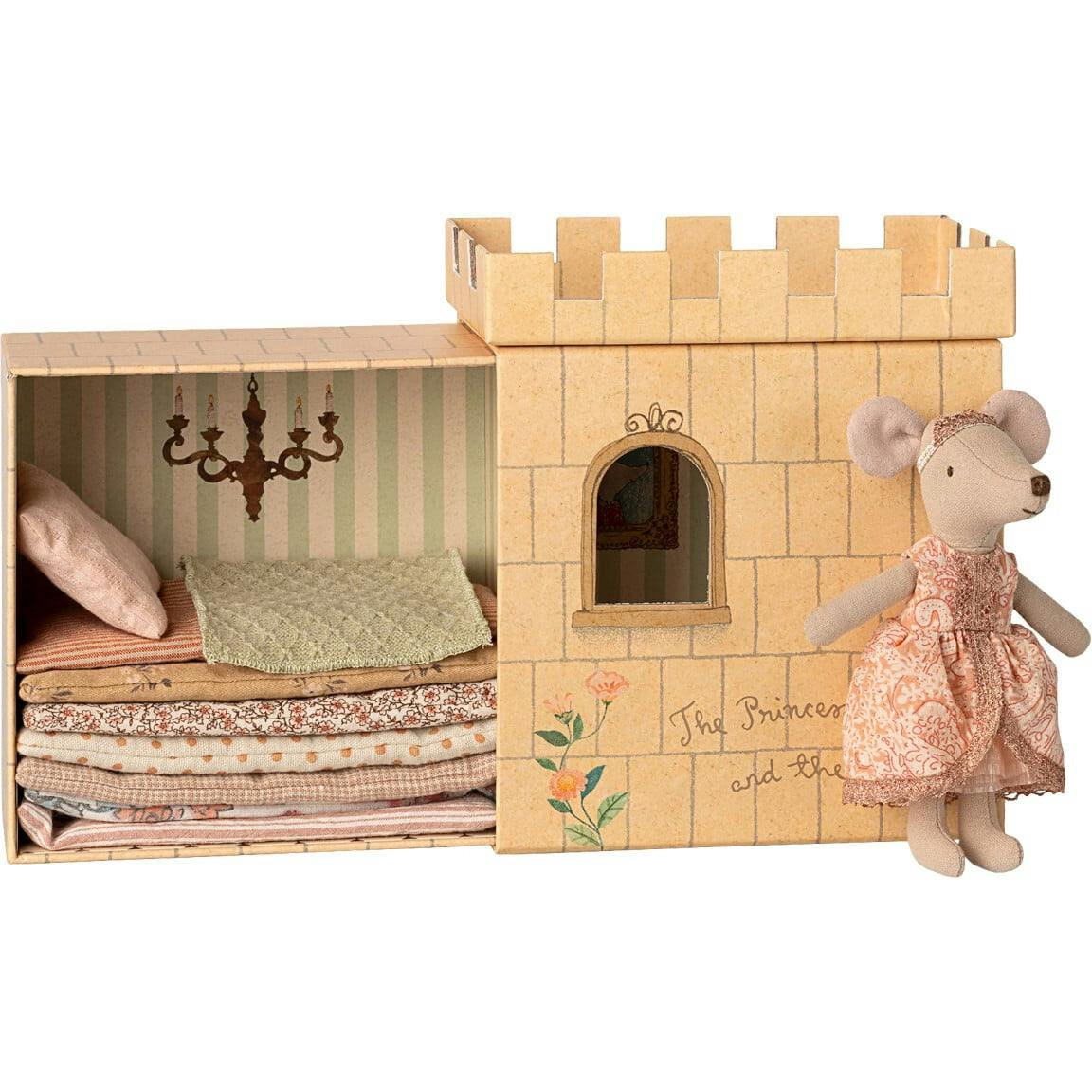 Princess and the pea, Big sister mouse