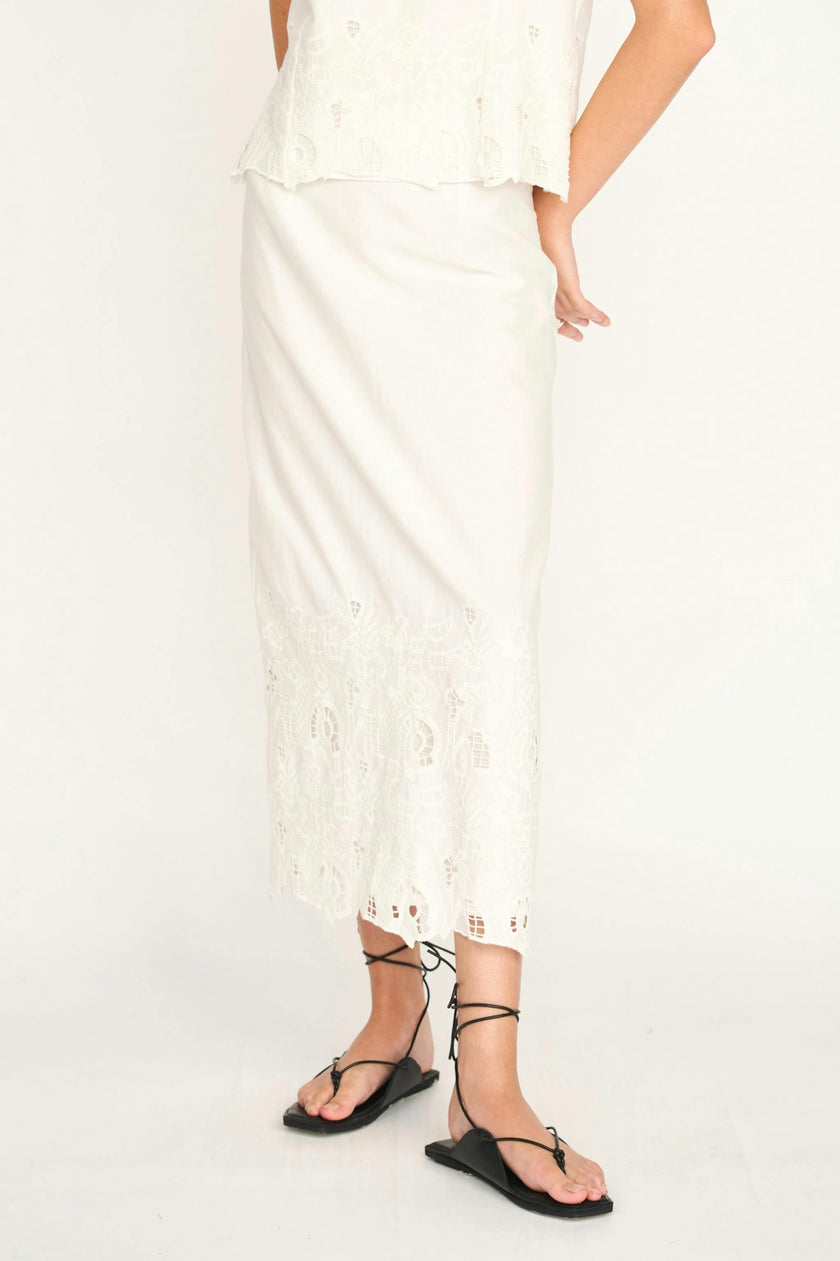 Lombok Skirt in White Embroidered Deco