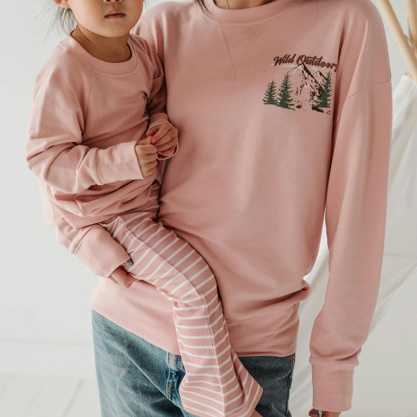 Girls Raglan Sweatshirt in Discover The Wild