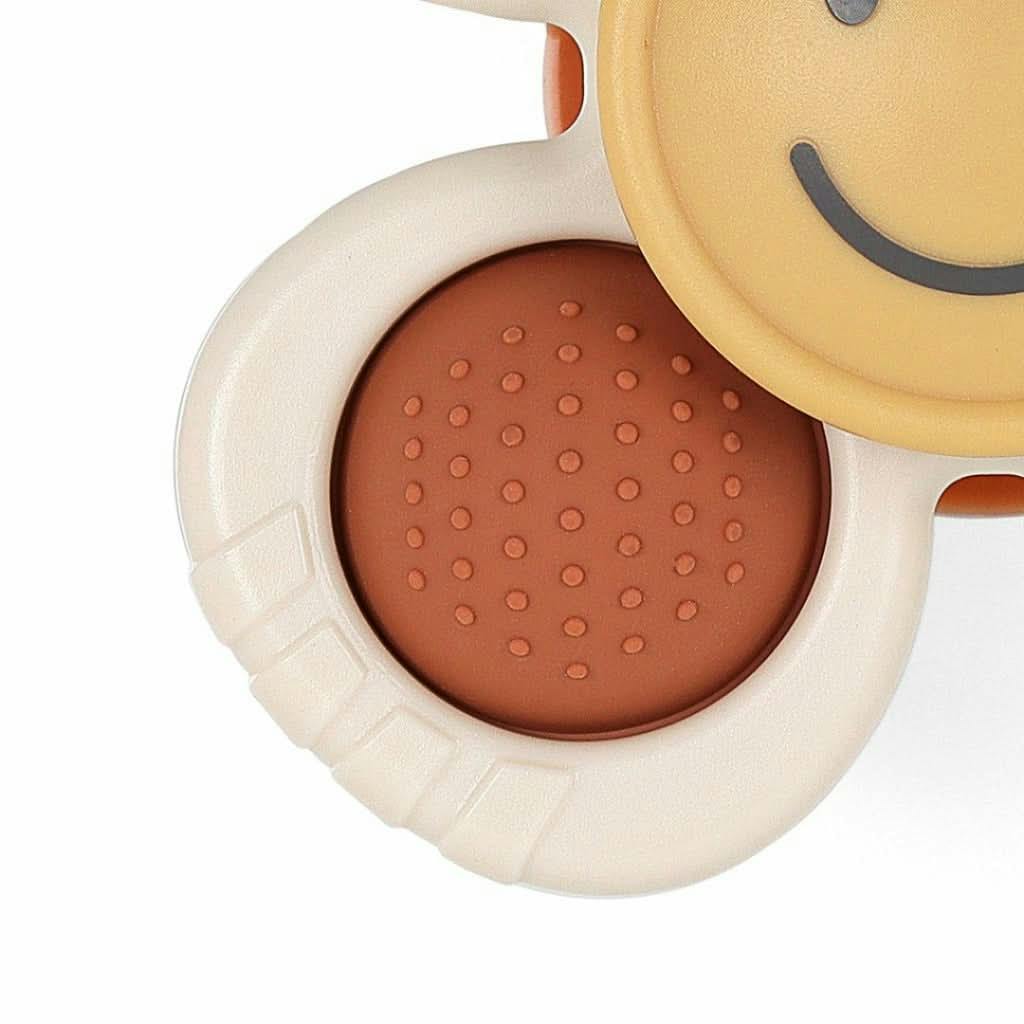 Itzy Pop & Whirl™ Fidget Spinner Travel & Bath Toy