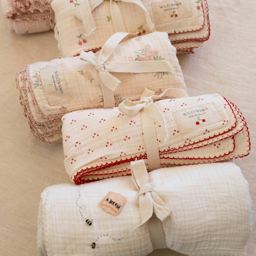 Swaddle W/ Embroidery