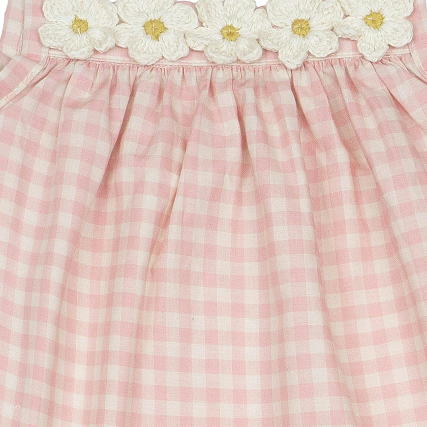 Crochet Daisy Set in Yellow Gingham