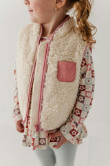 Sherpa Zipper Vest in Cream and Rose Elegance