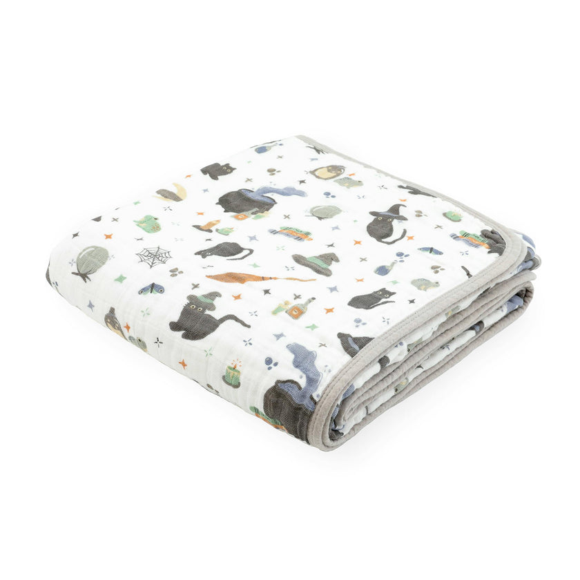 Original Cotton Muslin Quilt - Cats and Cauldrons