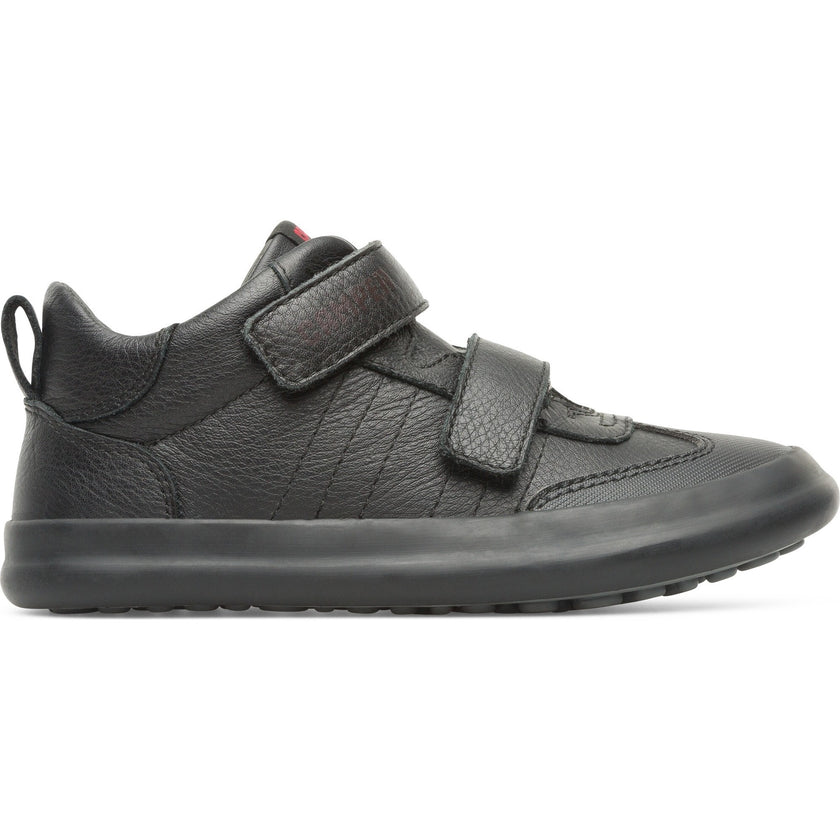 Pursuit Sneaker