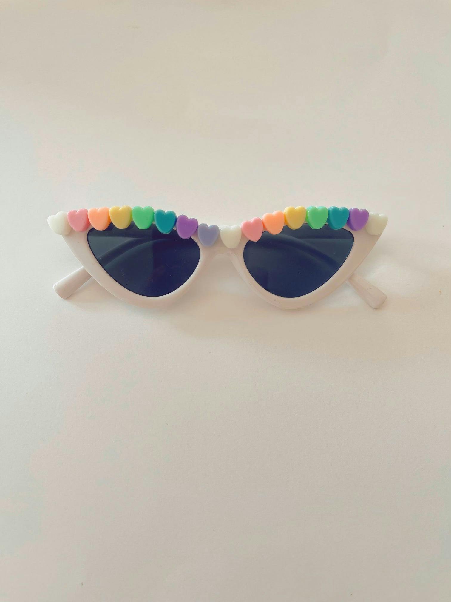 Rainbow Heart Line Elle Eye Sunnies