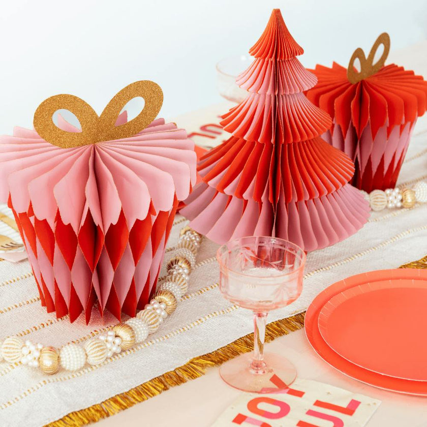 Pink & Red Christmas Tree Honeycomb Set