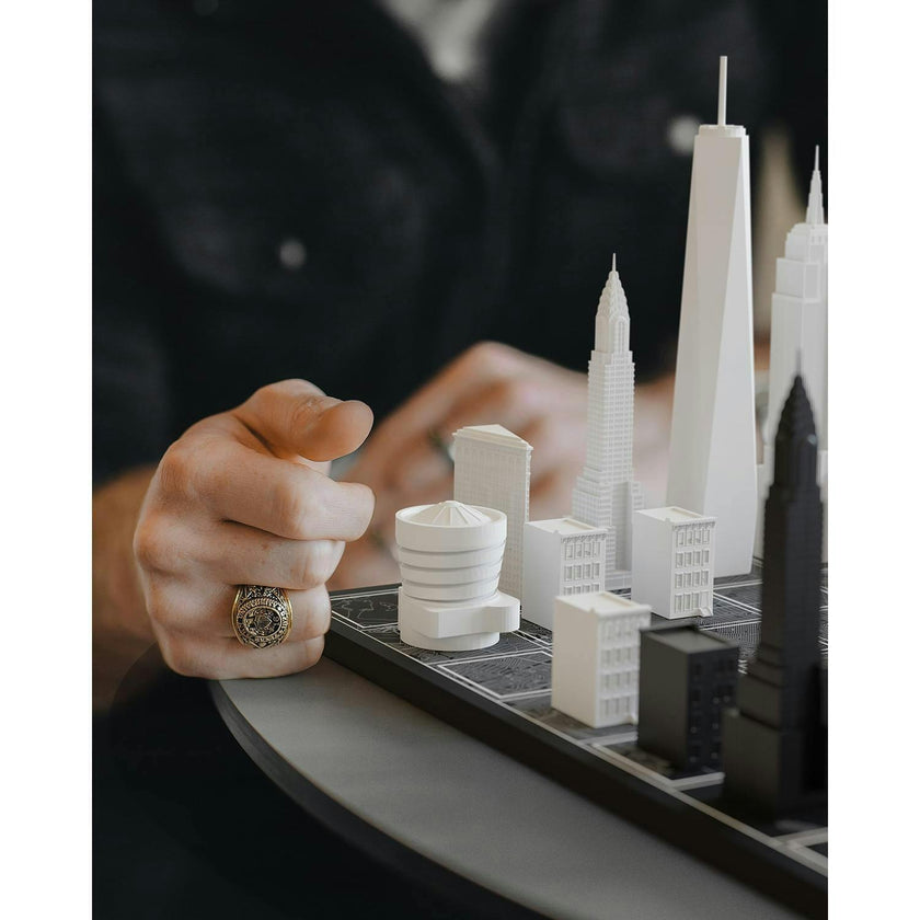 Chess Set Acrylic NEW YORK with Wood Map Board