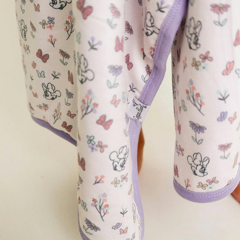 Premium Big Kid Hooded Towel - Minnie Mouse's Bowquet