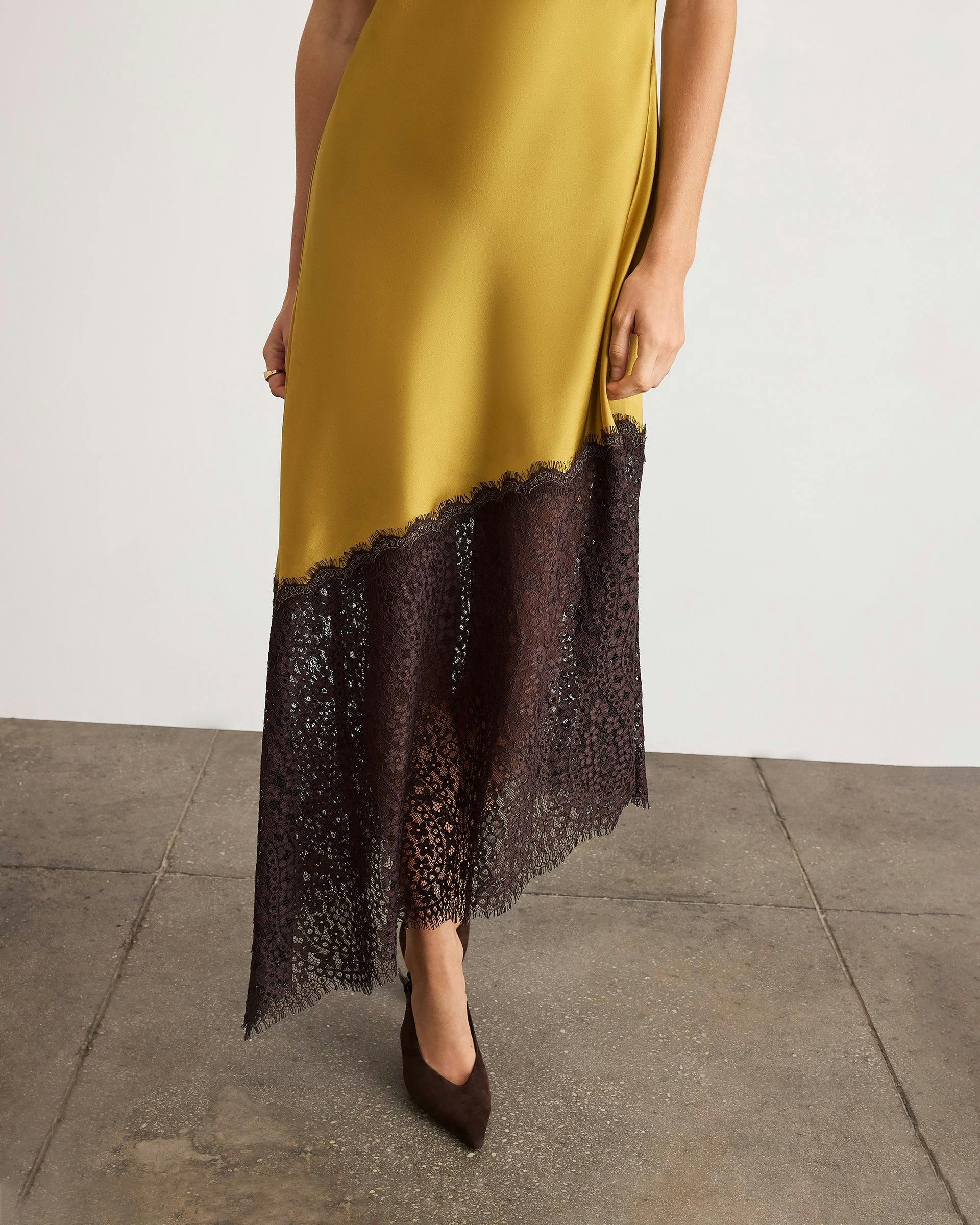 Violeta Lace Dress