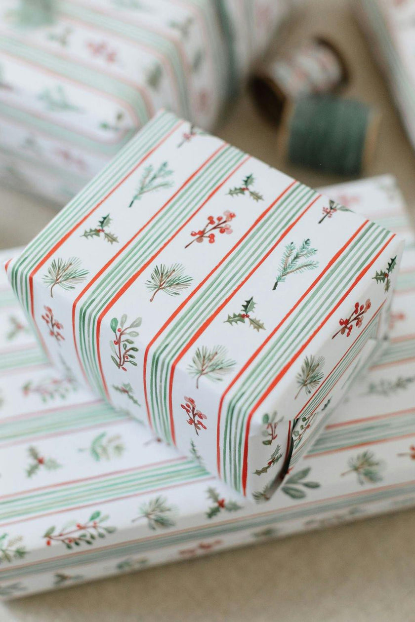 Holiday Garland Gift Wrap