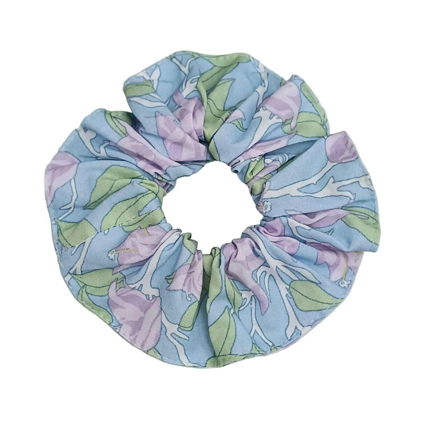 Scrunchie in Lavender Bougainvillea