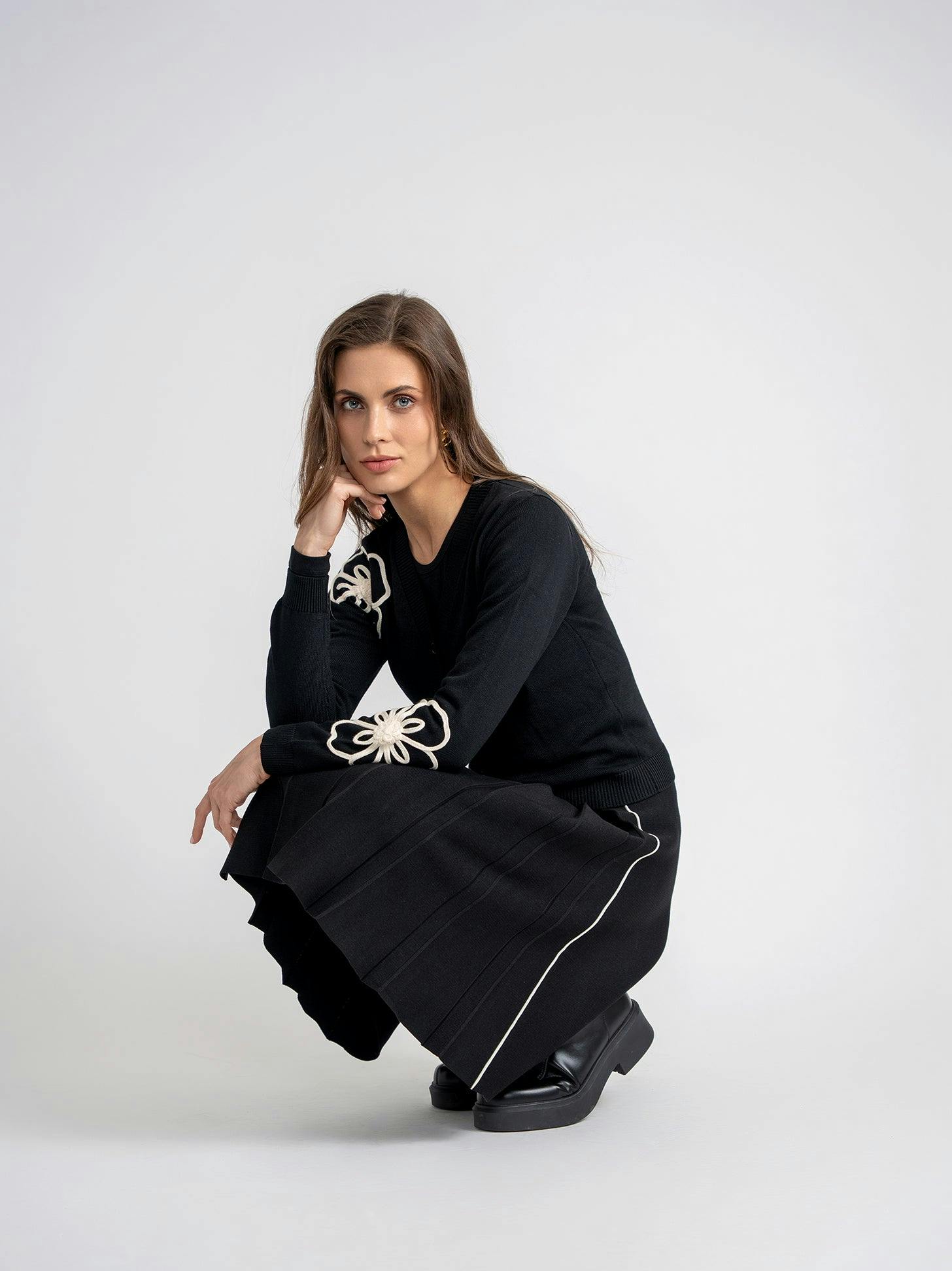 Contrast Embroidered Cardigan