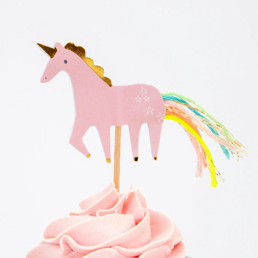 I Believe In Unicorns Cupcake Kit