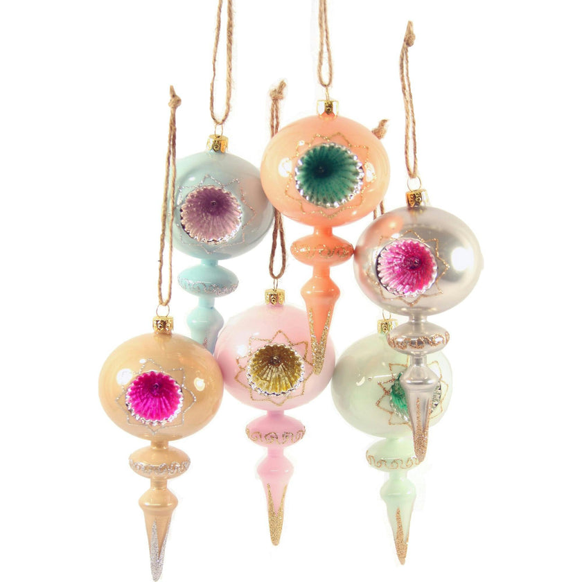 Indent Spindle Ornament Set
