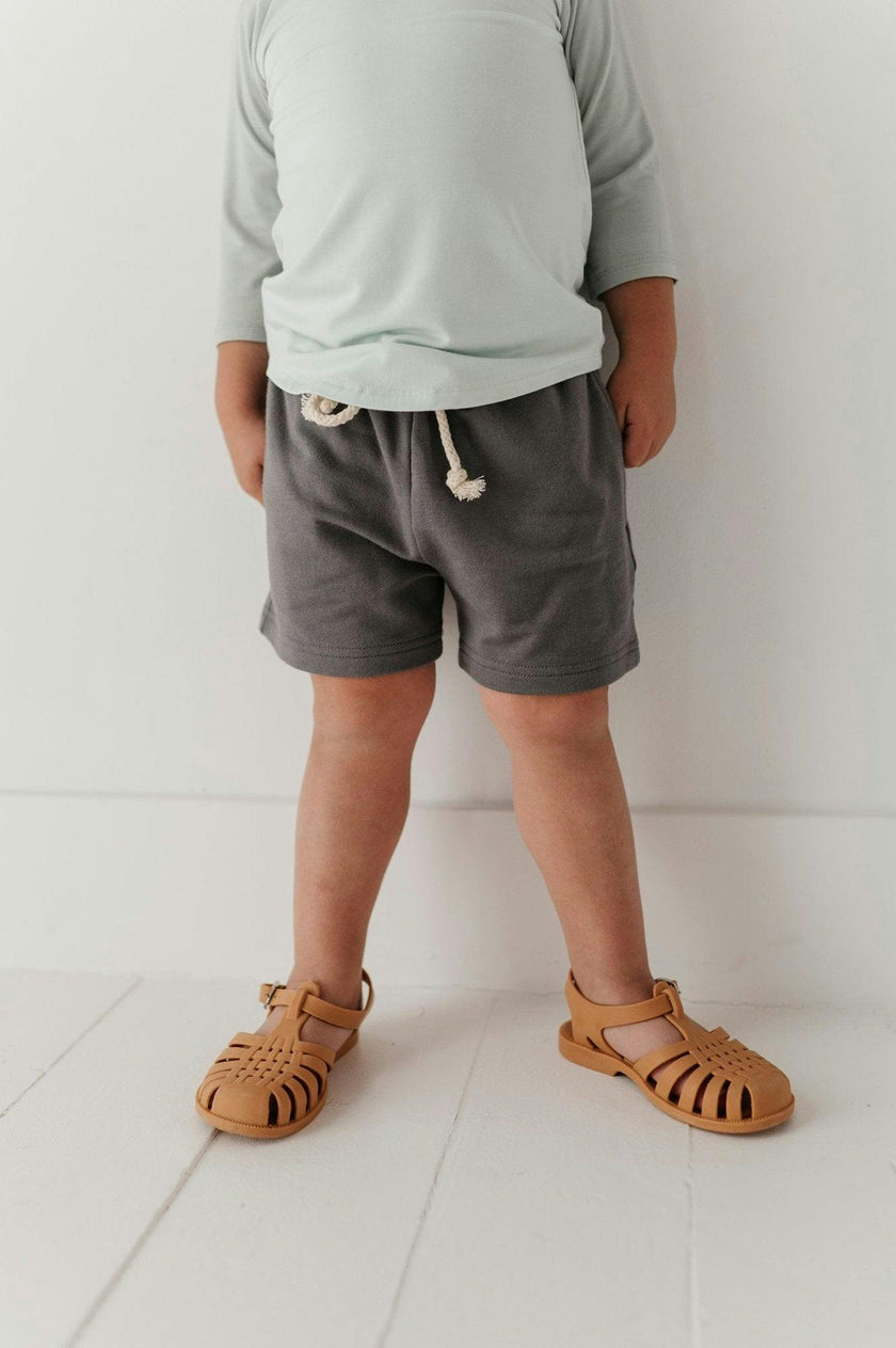 Boys Everyday Shorts in Smoke