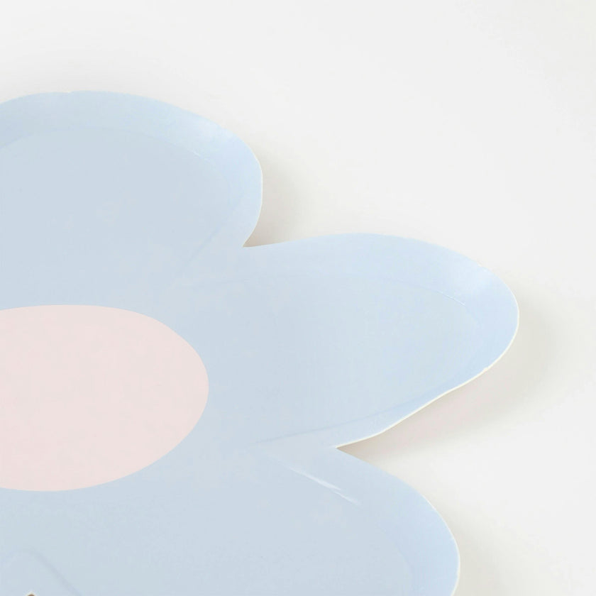 Daisy Shaped Plates